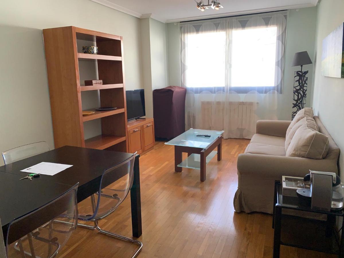 Apartamentos Confortarte Oviedo Zewnętrze zdjęcie